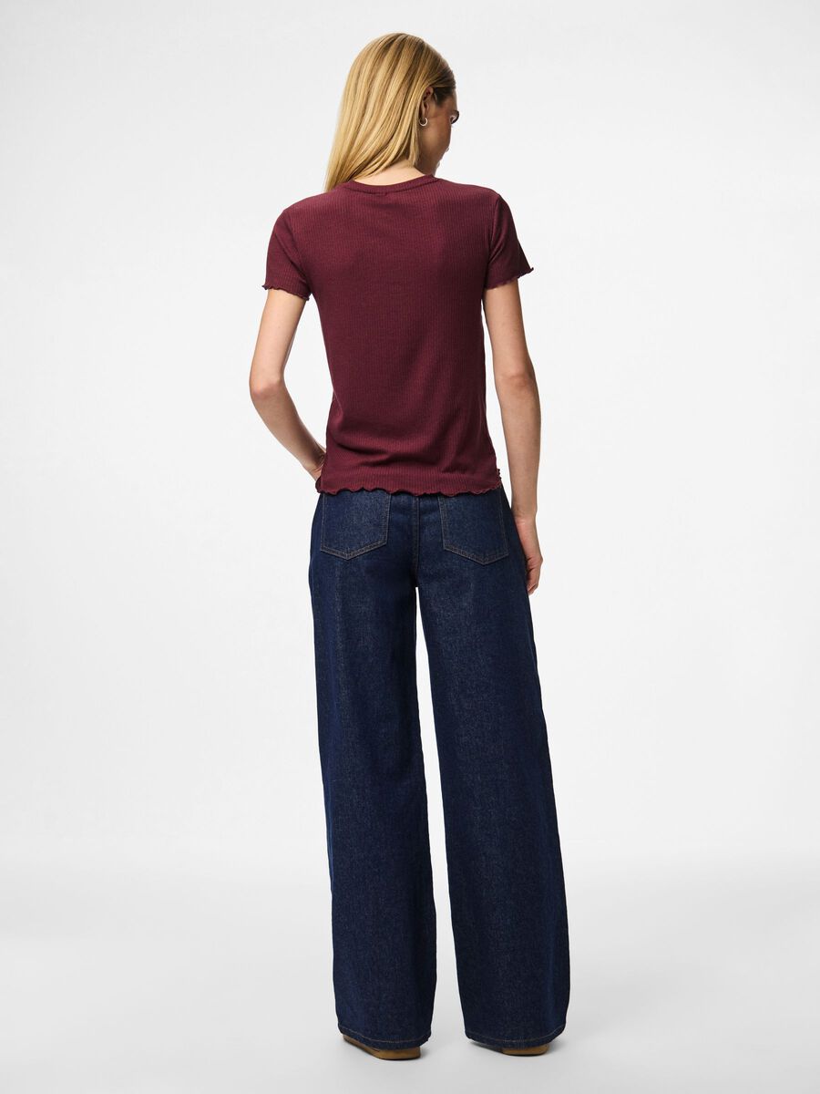 Product carousel image - PCNICCA GERIPPTES T-SHIRT, Tawny Port | 2