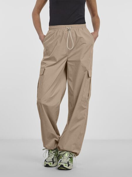Pieces PCDRE CARGO TROUSERS, Nomad, highres - 17141457_Nomad_003.jpg