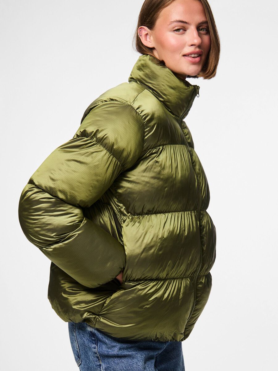 Carousel image - PCMILLA SKINNENDE VATTERT JAKKE, Military Olive | 5